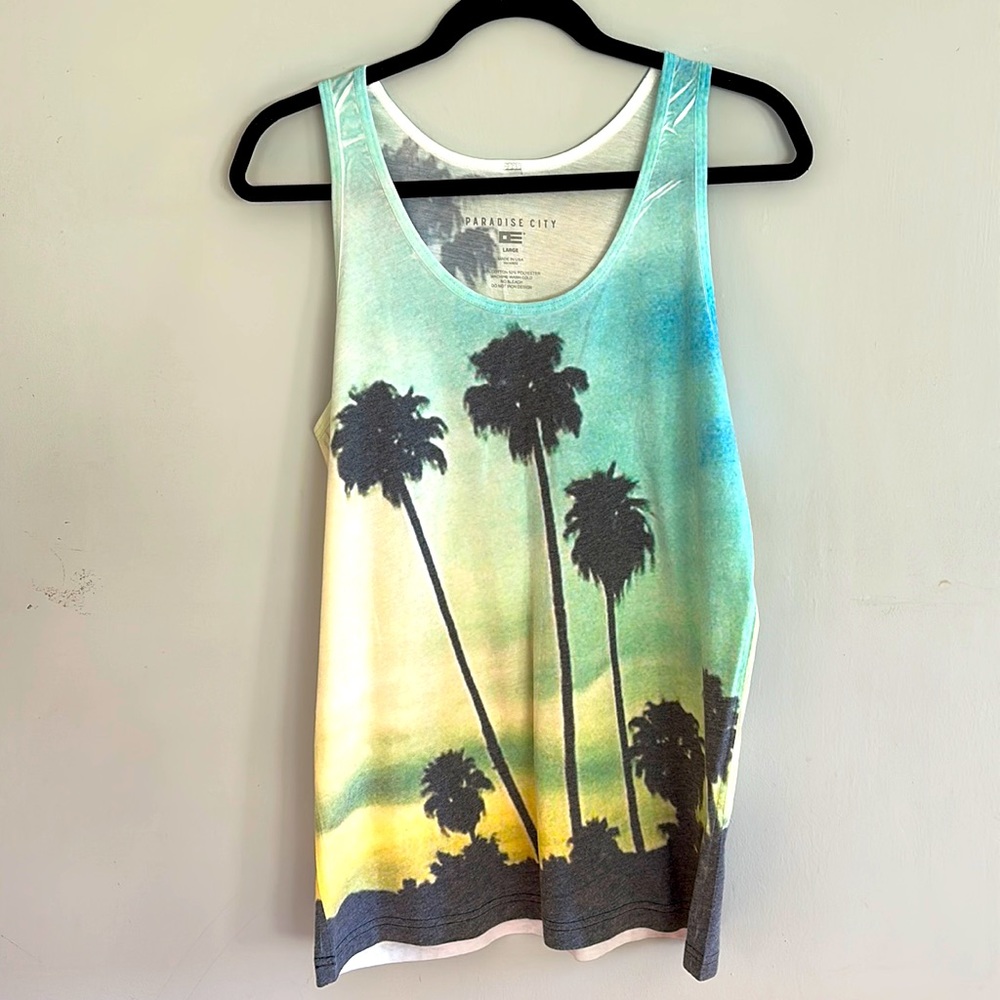 🔥 2/$8, 3/$10, 4/$12 🔥 men's paradise city palm tree tank top